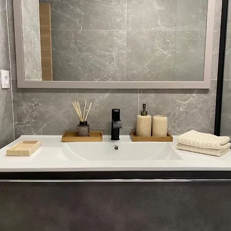 Monaco One Bedroom With Panoramic Sea View * 罗克布吕讷-卡普马丹